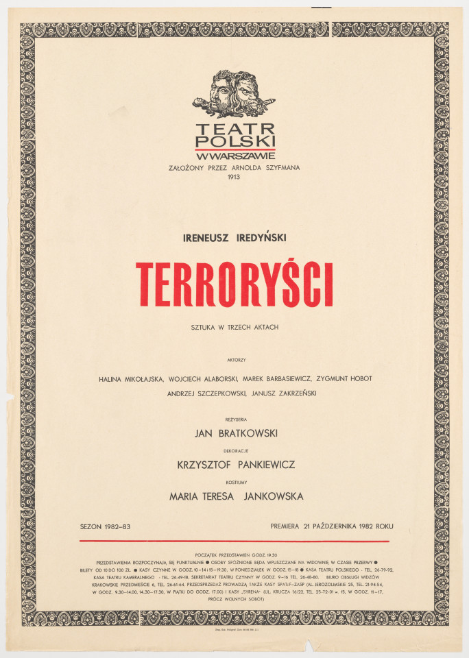 Zadrukowany tekstem plakat z czerwonym tytułem spektaklu i logotypem Teatru Polskiego w Warszawie.